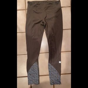 Lululemon leggings !